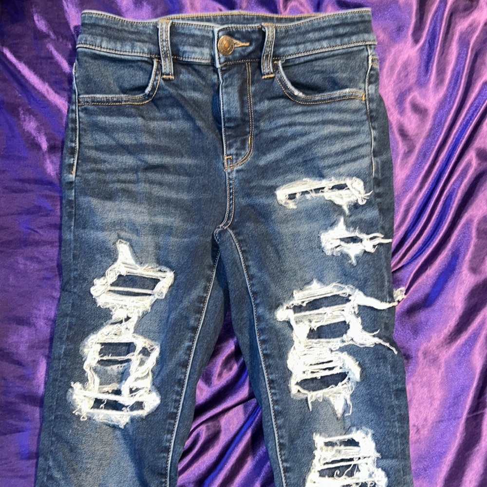 American eagle ripped skinny jeans
